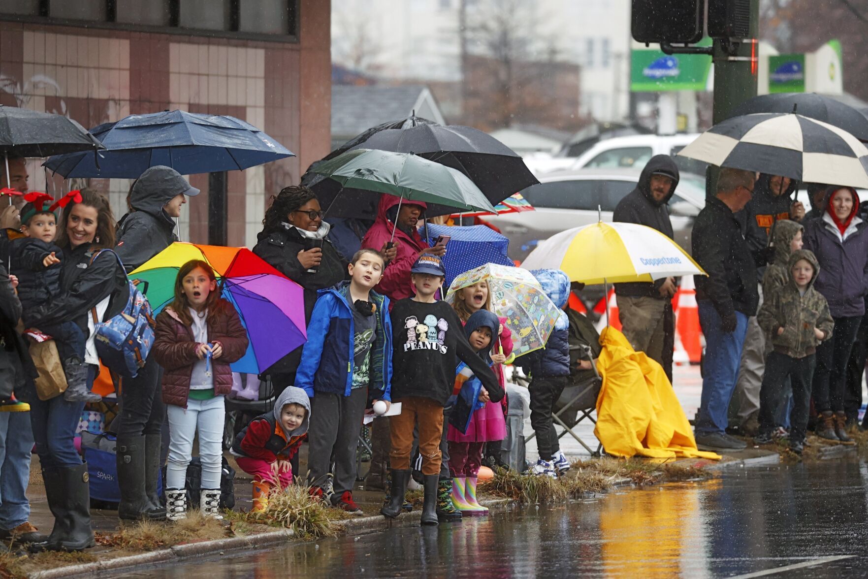 20221204_MET_PARADE_ER_10